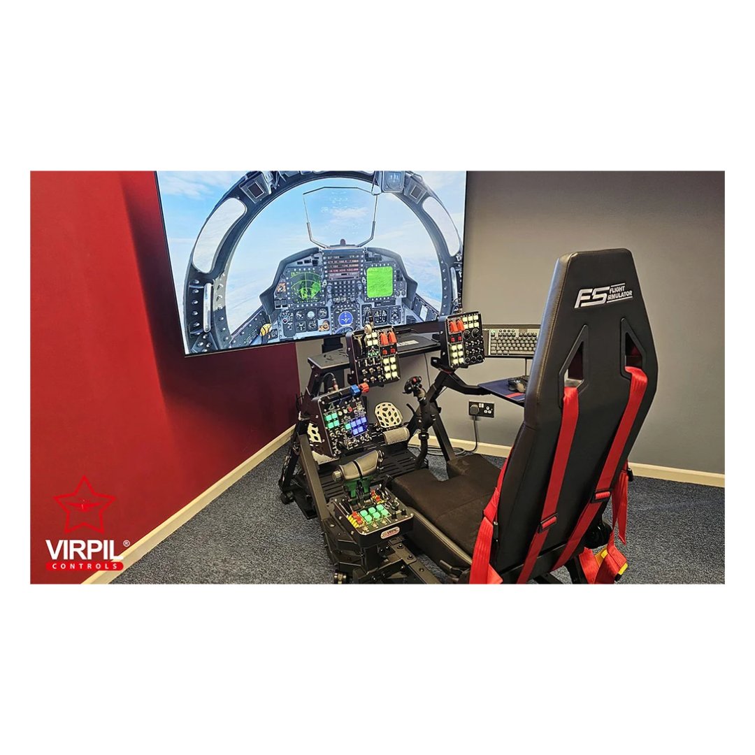 Next Level Racing Flight Simulator – עם שלושה מסכים